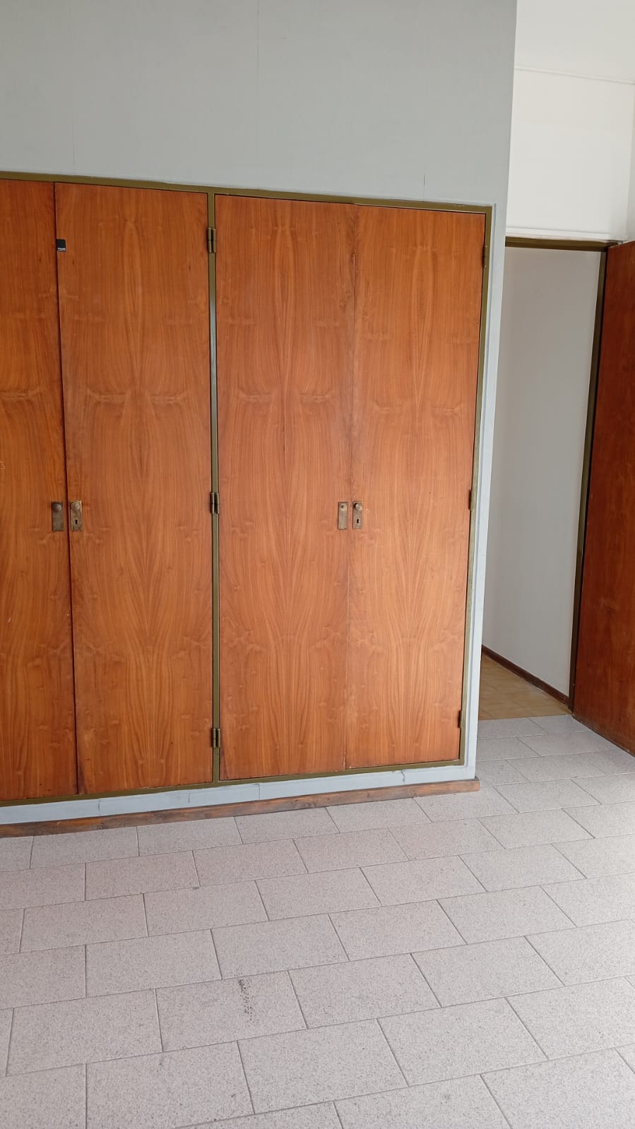 WhatsApp Image 2025-10-16 at 14.21.23 (2)