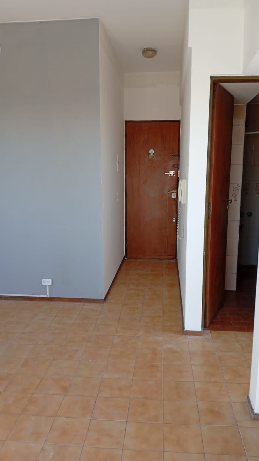 WhatsApp Image 2025-10-16 at 14.21.24 (1)