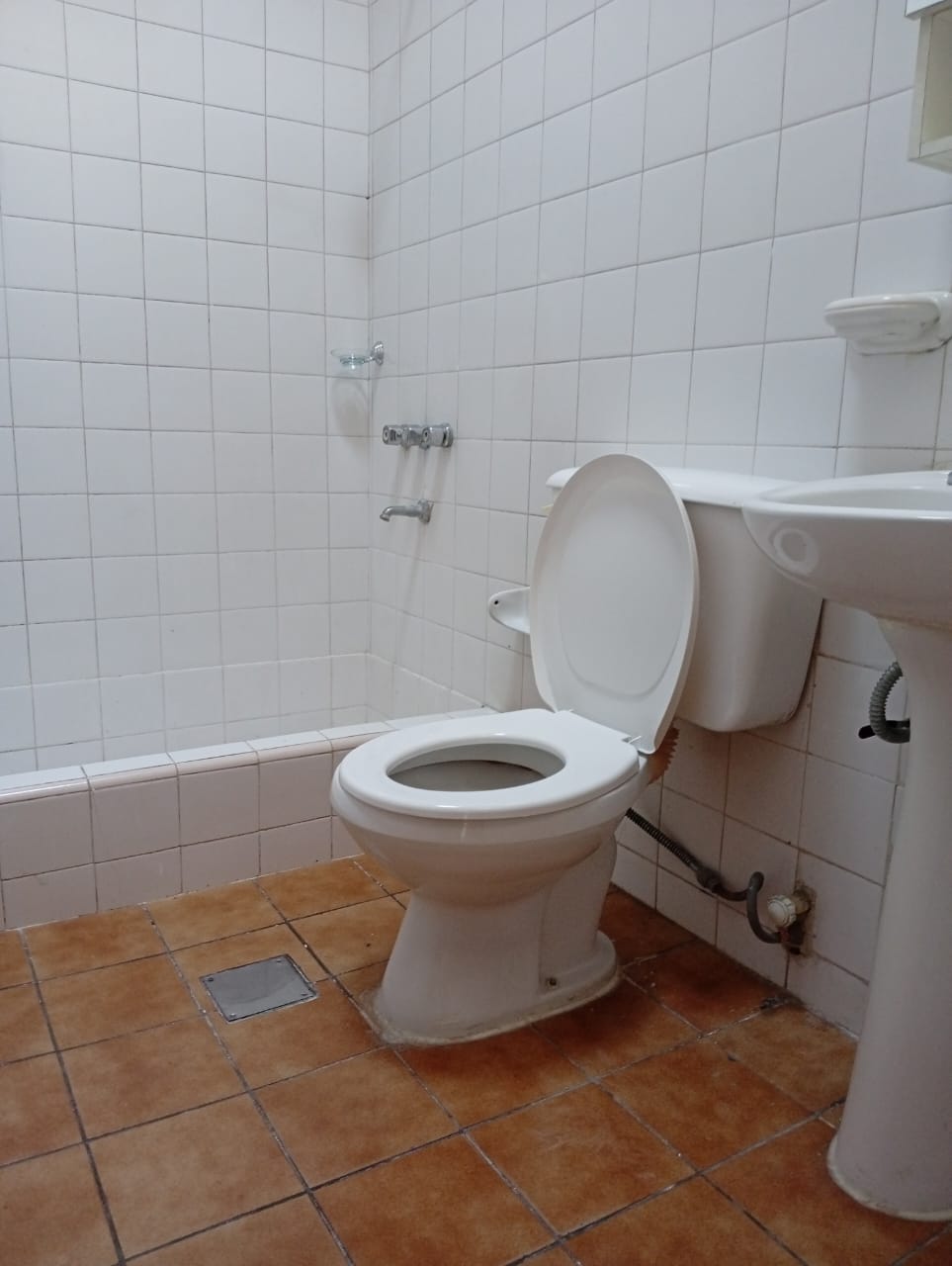 WhatsApp Image 2025-10-16 at 21.05.30