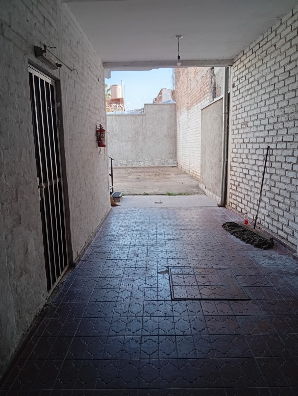 WhatsApp Image 2025-10-16 at 21.05.31 (1)